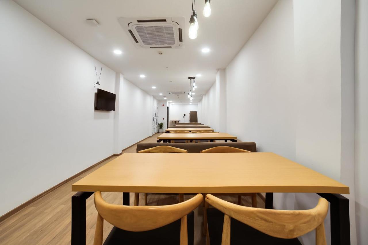 Готель Oyo Townhouse 019 Anand Vihar Нью-Делі Екстер'єр фото