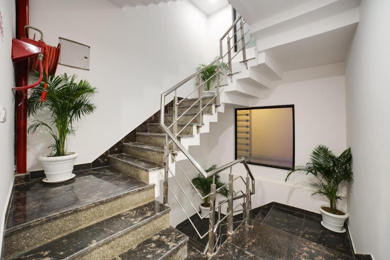 Готель Oyo Townhouse 019 Anand Vihar Нью-Делі Екстер'єр фото