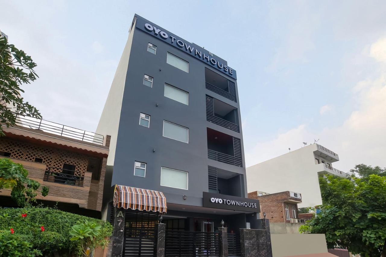 Готель Oyo Townhouse 019 Anand Vihar Нью-Делі Екстер'єр фото