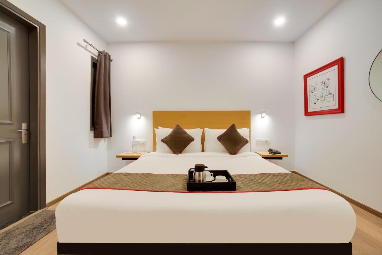 Готель Oyo Townhouse 019 Anand Vihar Нью-Делі Екстер'єр фото