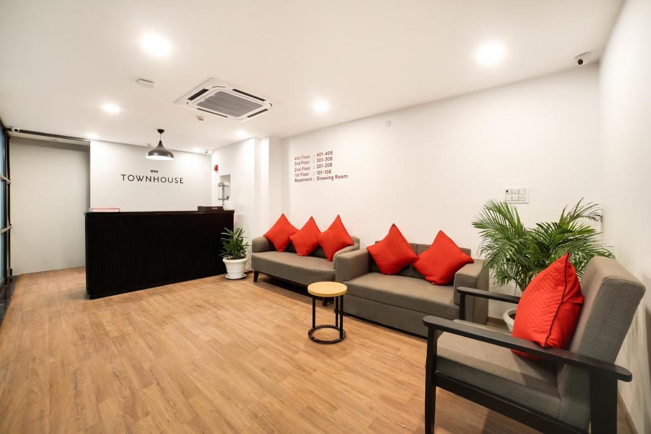 Готель Oyo Townhouse 019 Anand Vihar Нью-Делі Екстер'єр фото