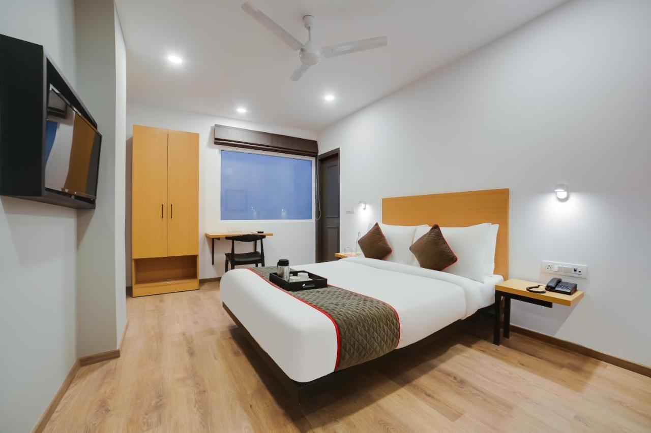 Готель Oyo Townhouse 019 Anand Vihar Нью-Делі Екстер'єр фото